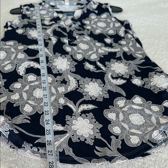 PerSeption Concept Floral Sleeveless Women's Top Dark Blue and White Size Small - Picture 8 of 9